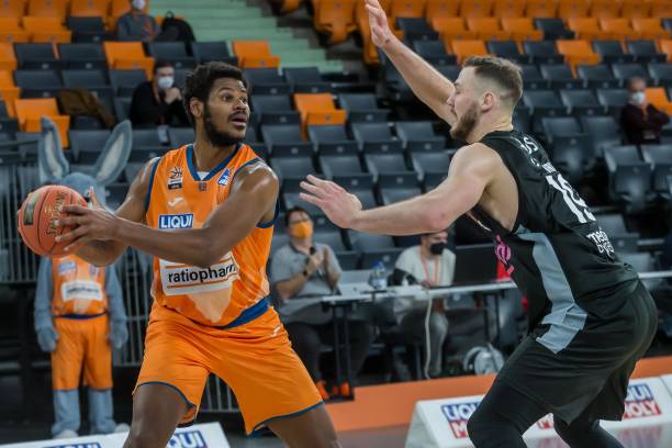 长的坚实后 长的坚实后