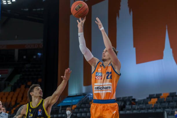 埃基蒂克成 埃基蒂克成